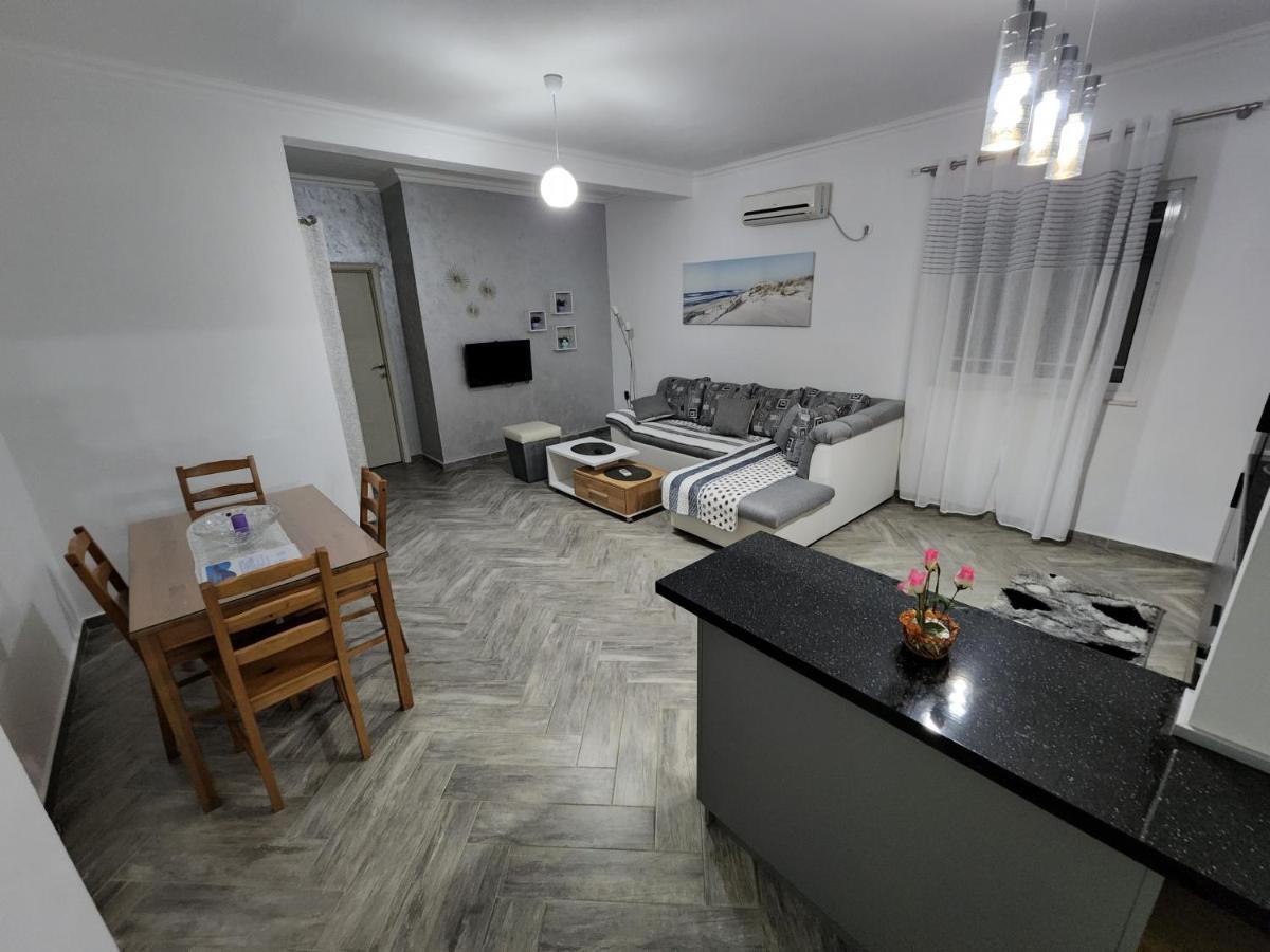 Apartments Cota Guesthouse Ulcinj Exterior photo